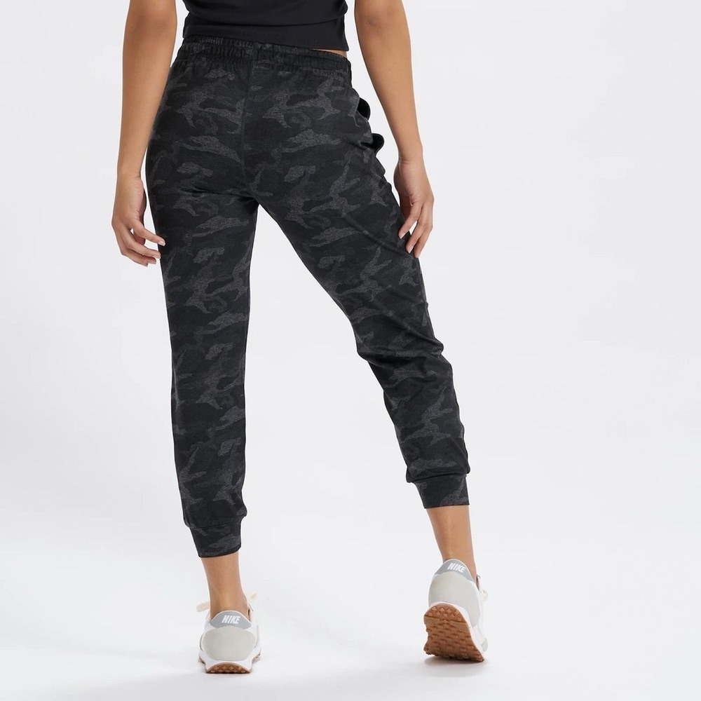 Vuori Performance Jogger Women's XXL Black Camo DreamKnit Drawstring Athleisure - Picture 2 of 6